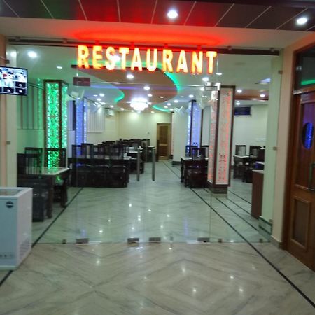Hotel Sky Bule & Restaurant Khas Nagrota Exteriör bild